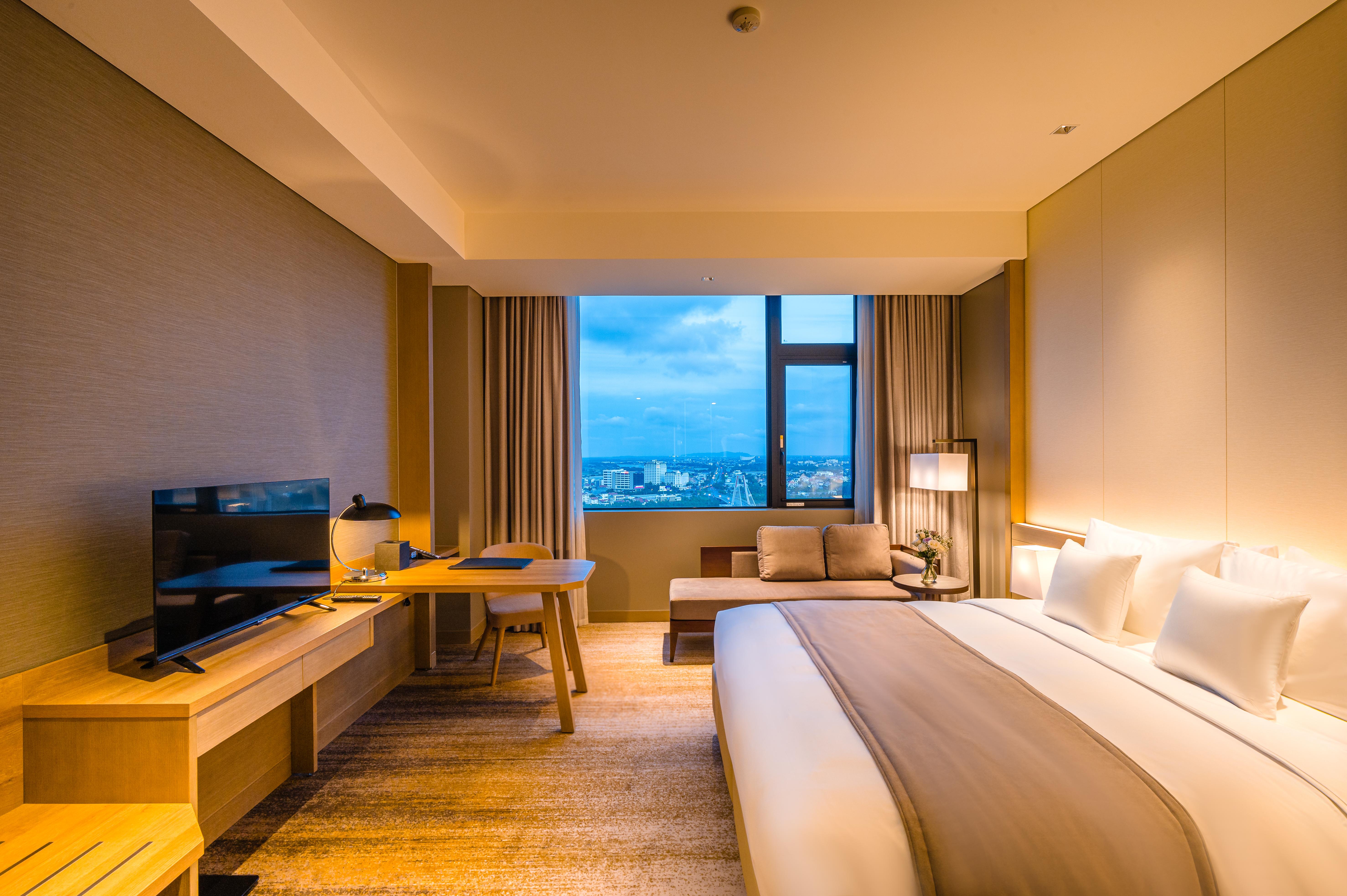 Nikko Phong 5*