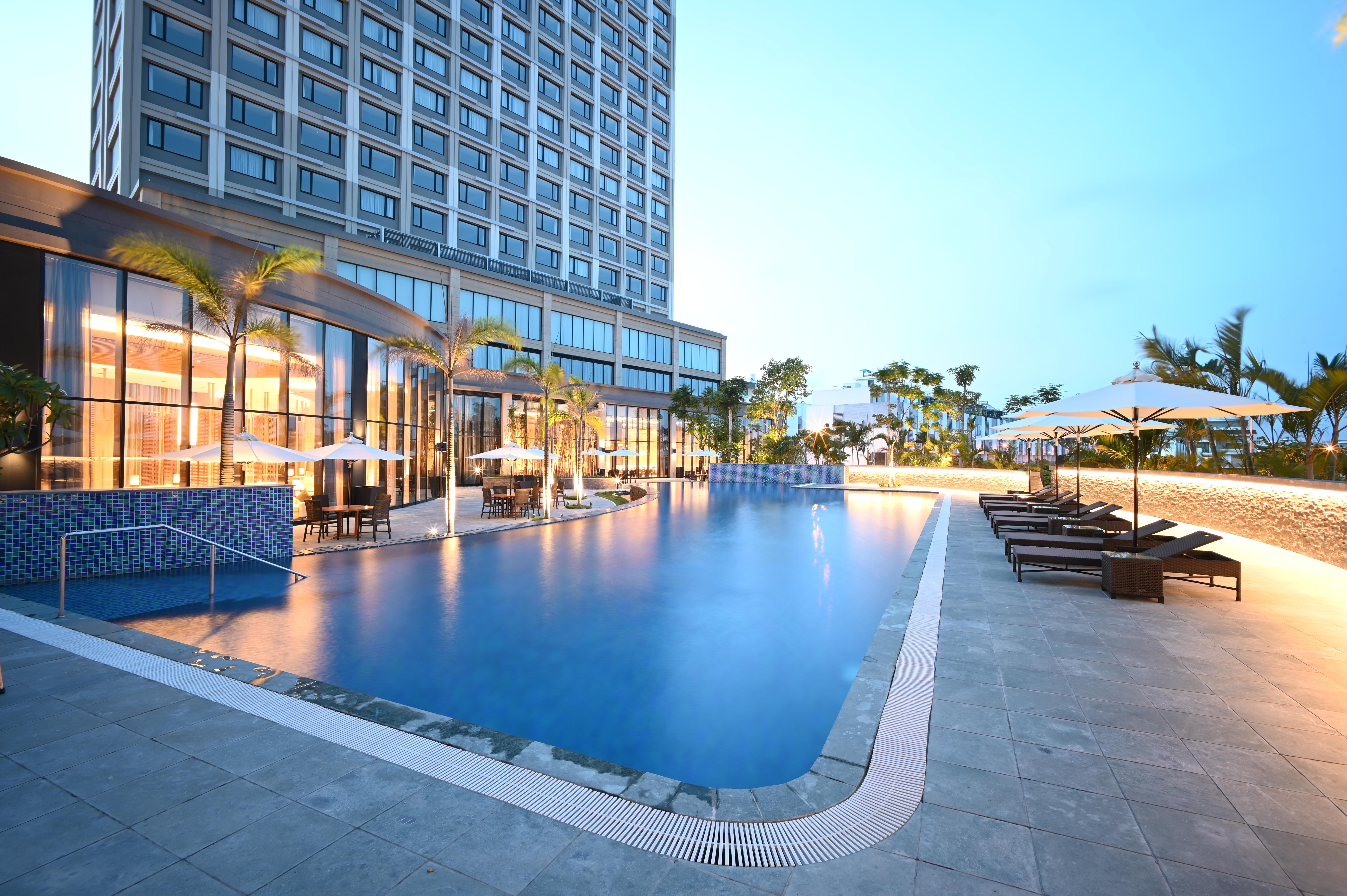 Khách sạn Nikko Phong 5*