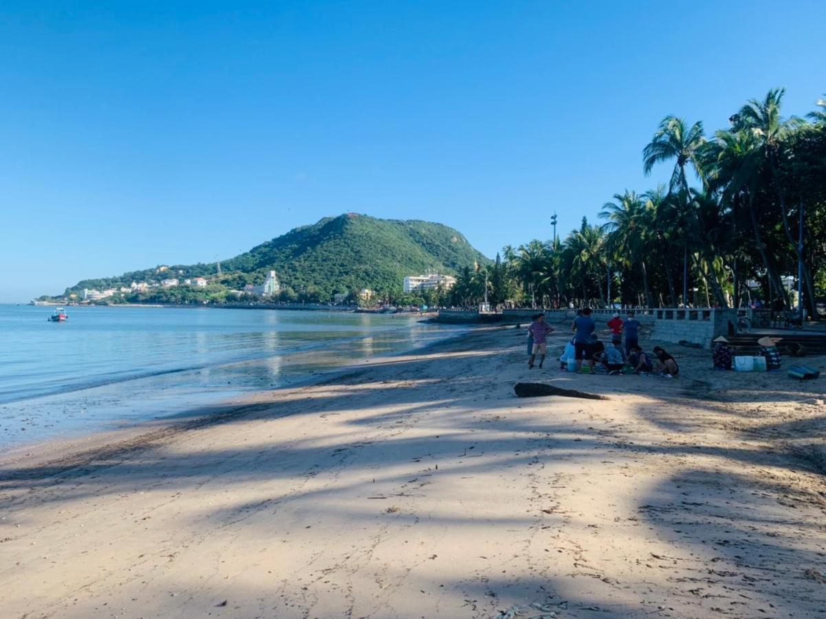 Hoang Yen * Vung Tau