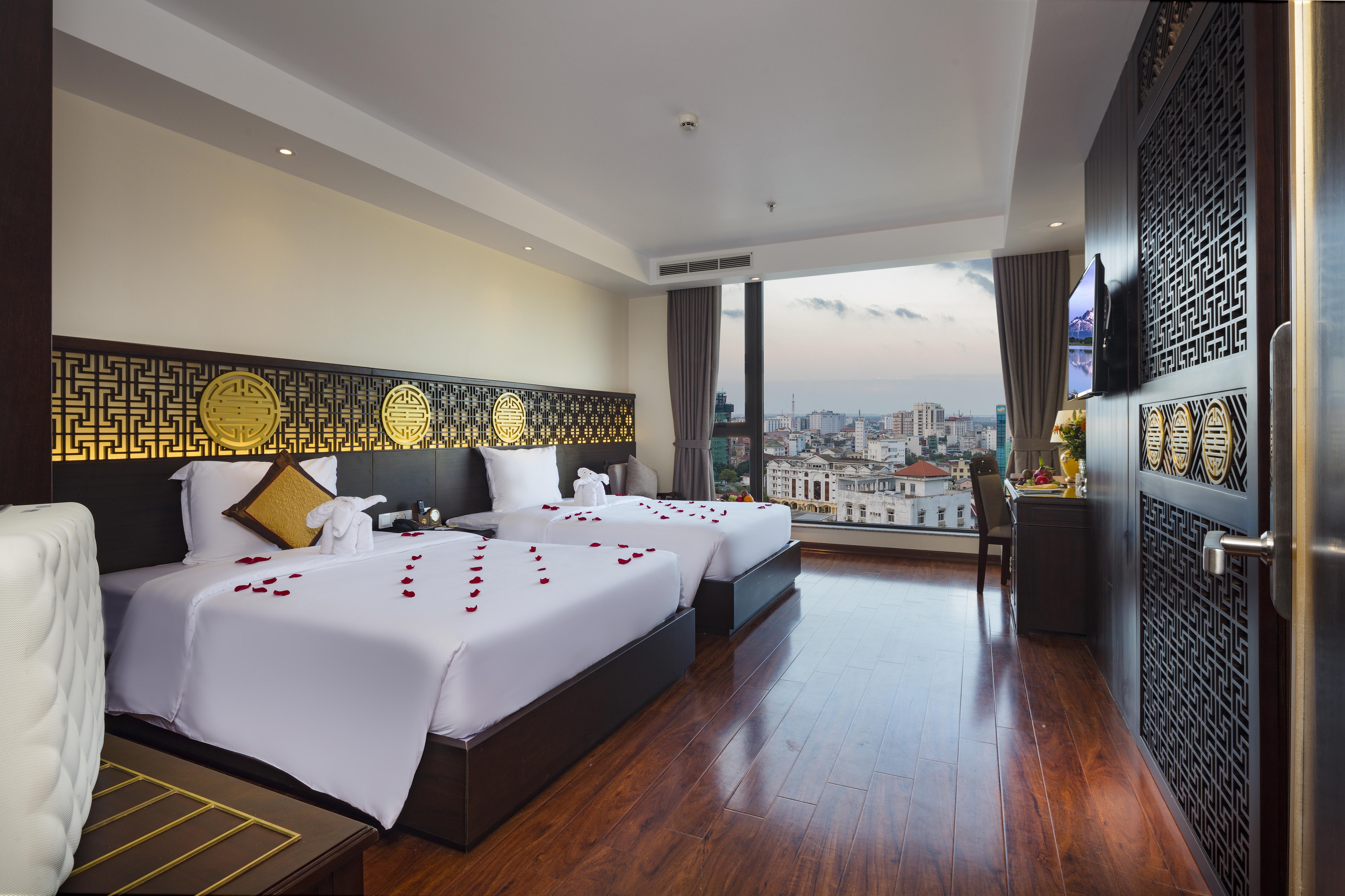 Hotel Thanh Lich Royal Boutique 4*