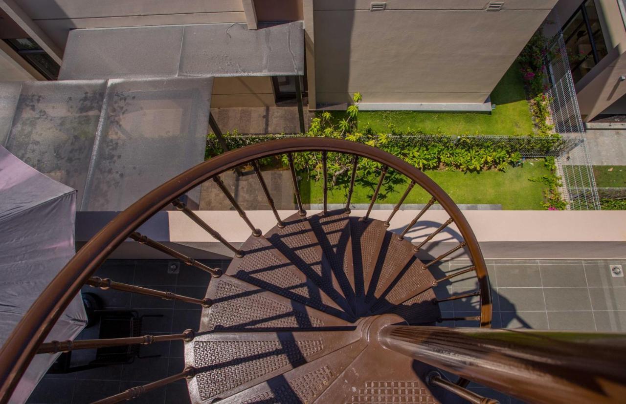 Mystery & Cam Ranh Villa *