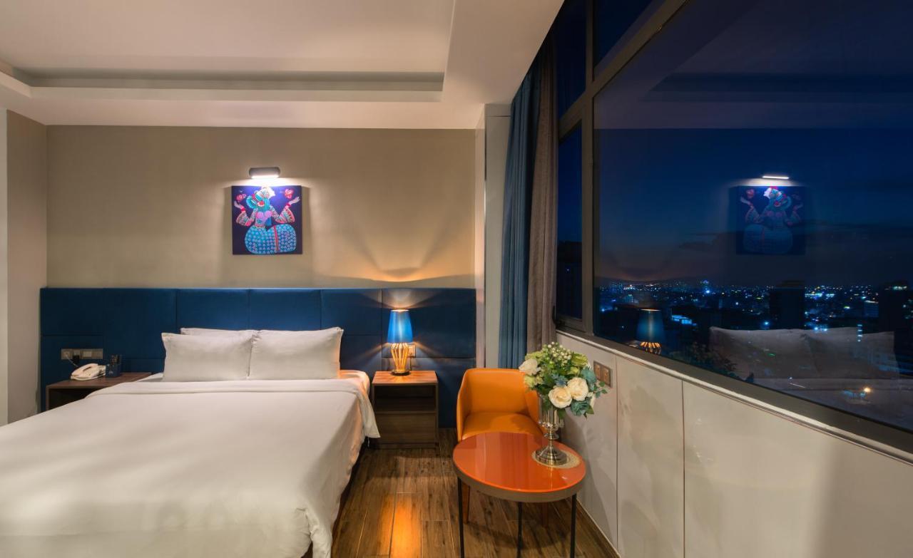 Aaron Hotel 3*