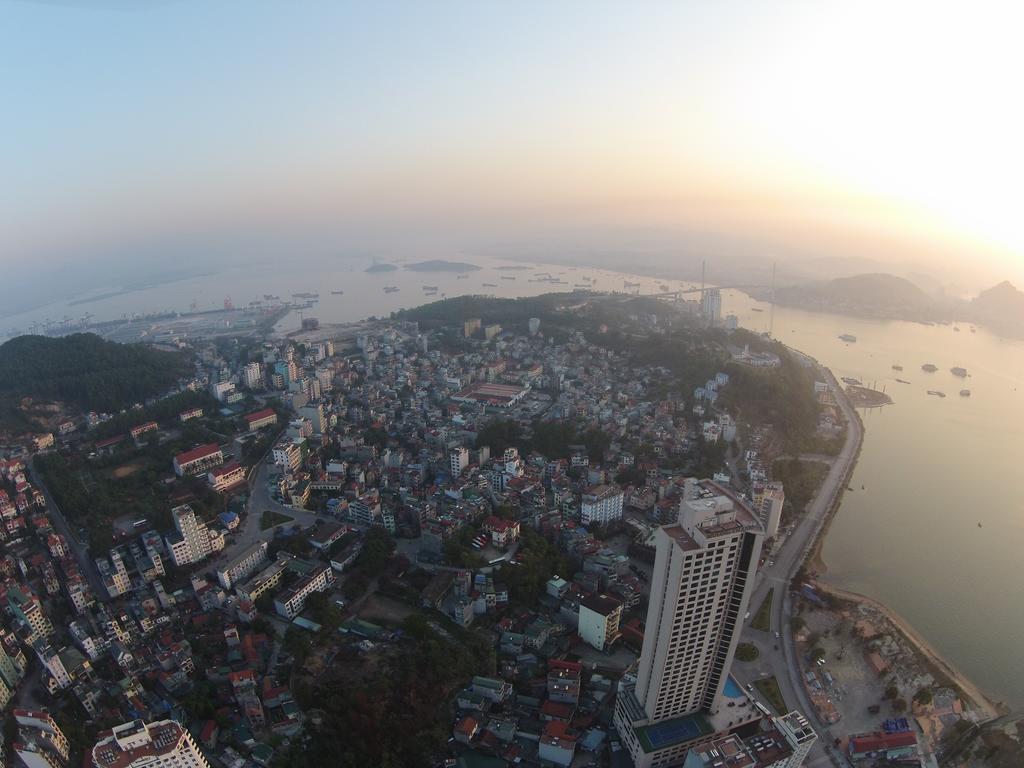 Viet Nhat Halong - Bai Chay Ha Long