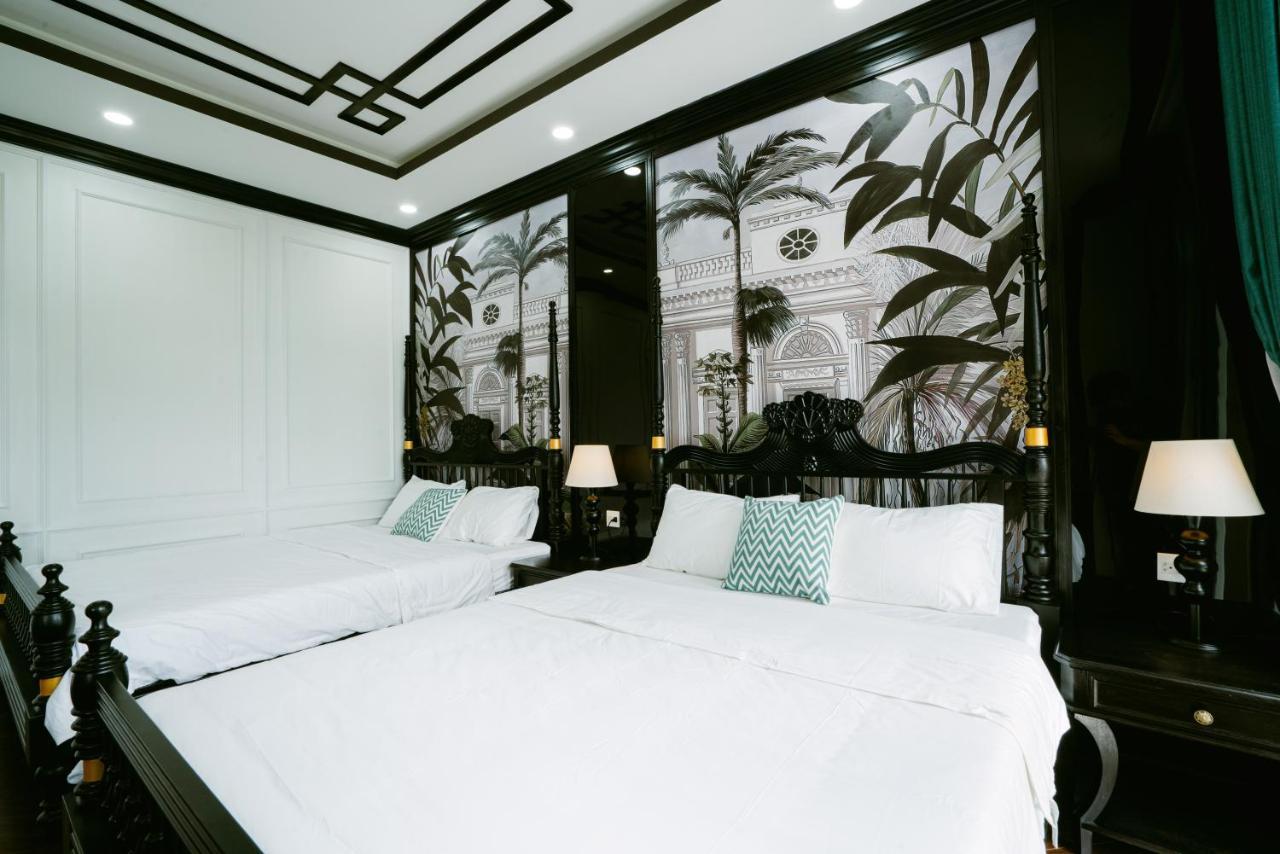 Moc Grandworld Hotel
