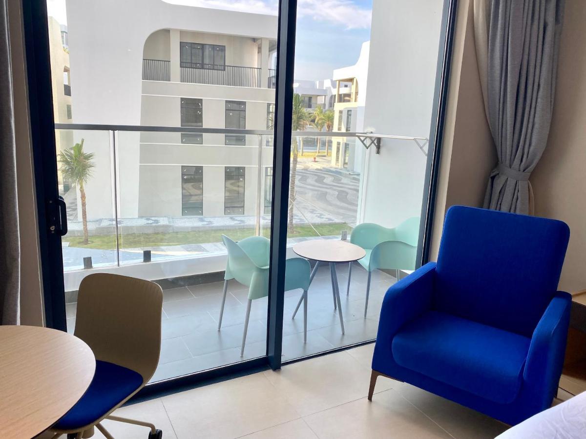 Apartment Angela At The Arena At Bai Dai Beach, Near Airport Cam Ranh, Nha Trang, Khanh Hoa Cam Ranh