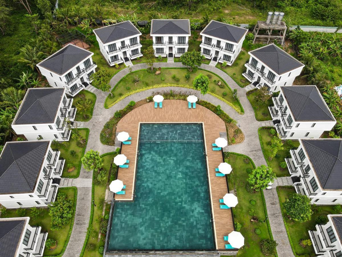 Resort Dad 4*