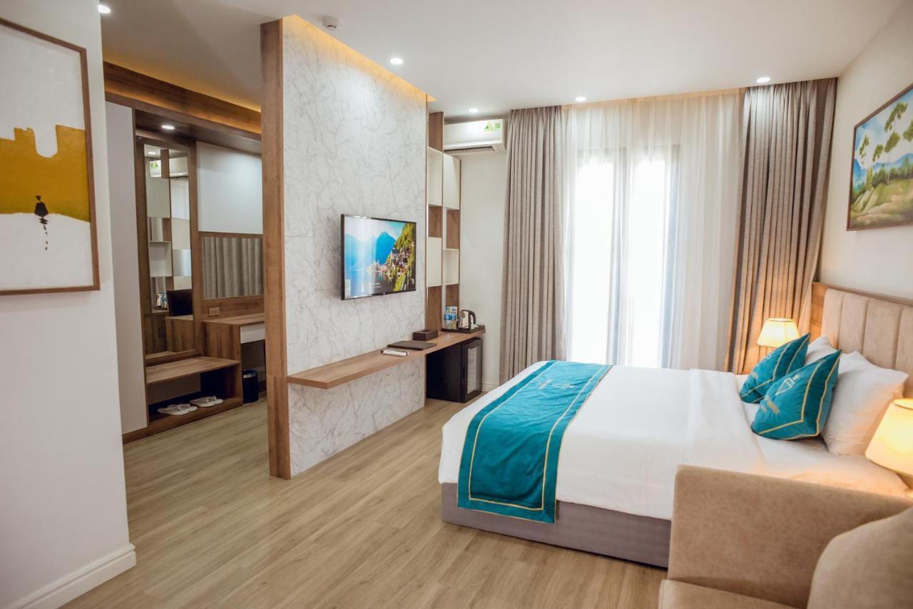 Rubyqueen Halong Khách sạn 3*