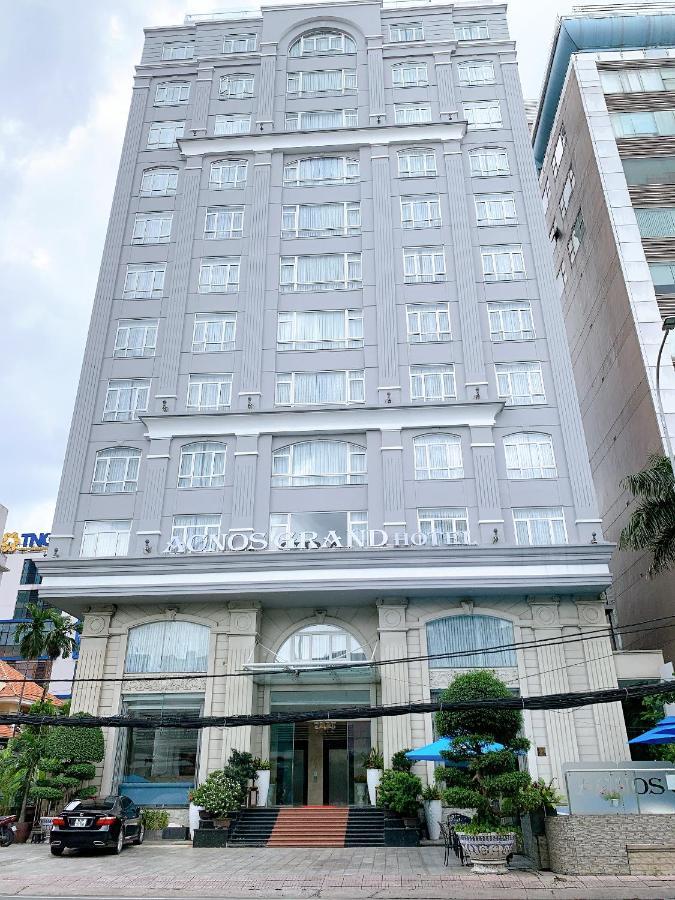 Acnos Grand Hotel 3*