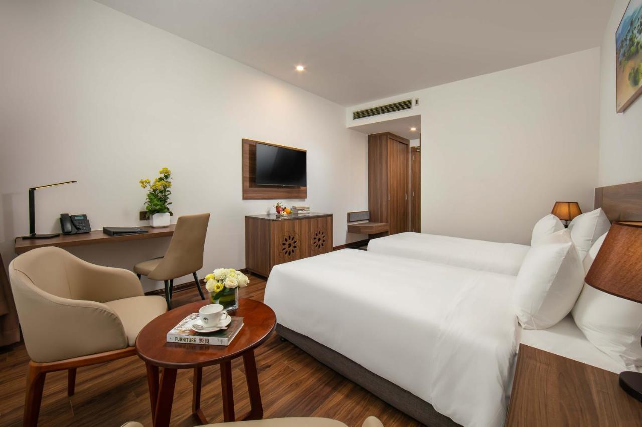 Nesta Hotel