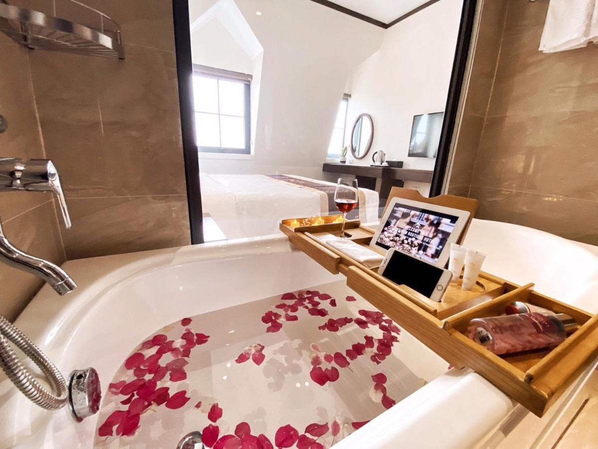 Khách sạn Elysinam Boutique 3*