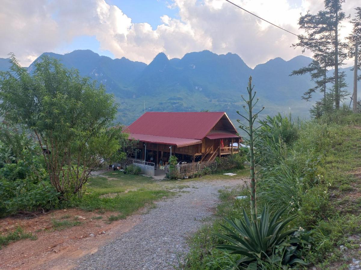 Lodge Hoang Vu