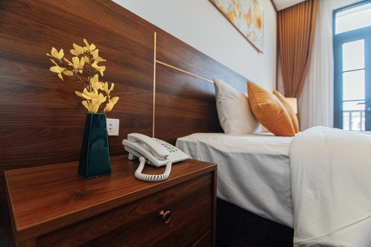 Hotel Jade