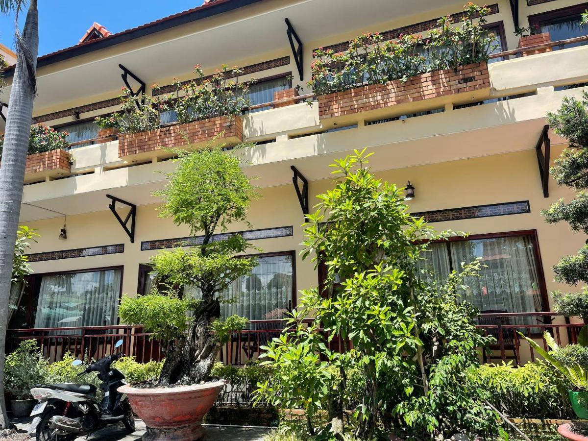 Tien & Khu nghỉ mát Mũi Né