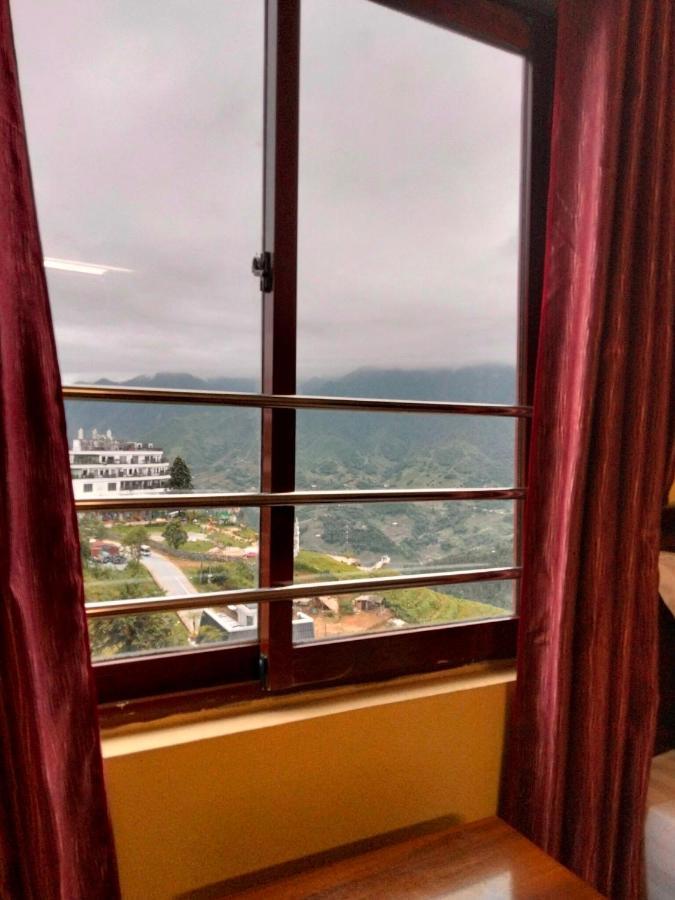 Black Hmong View 2*