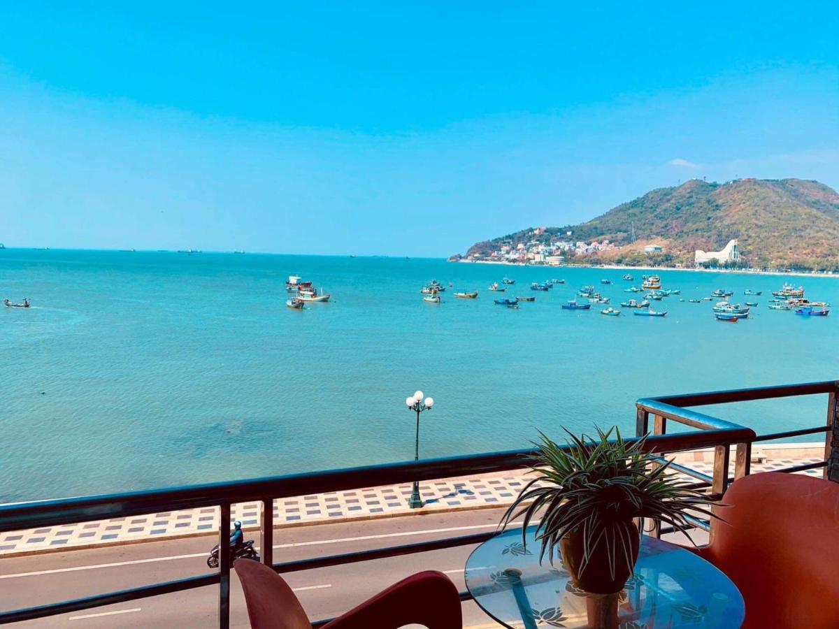 Lucys Vung Tau