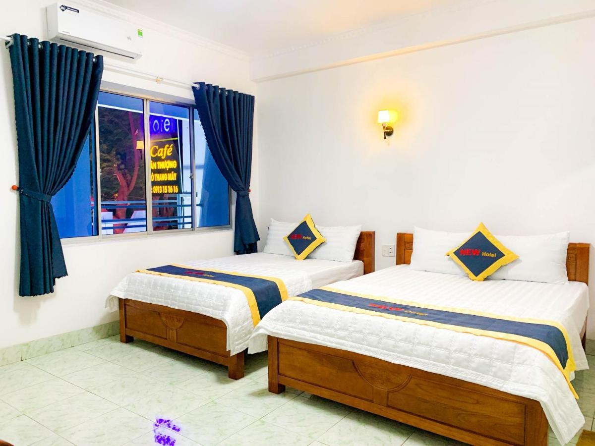 Hotel New *