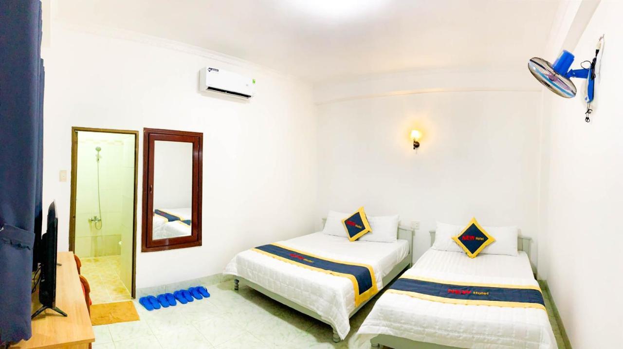 Hotel New *