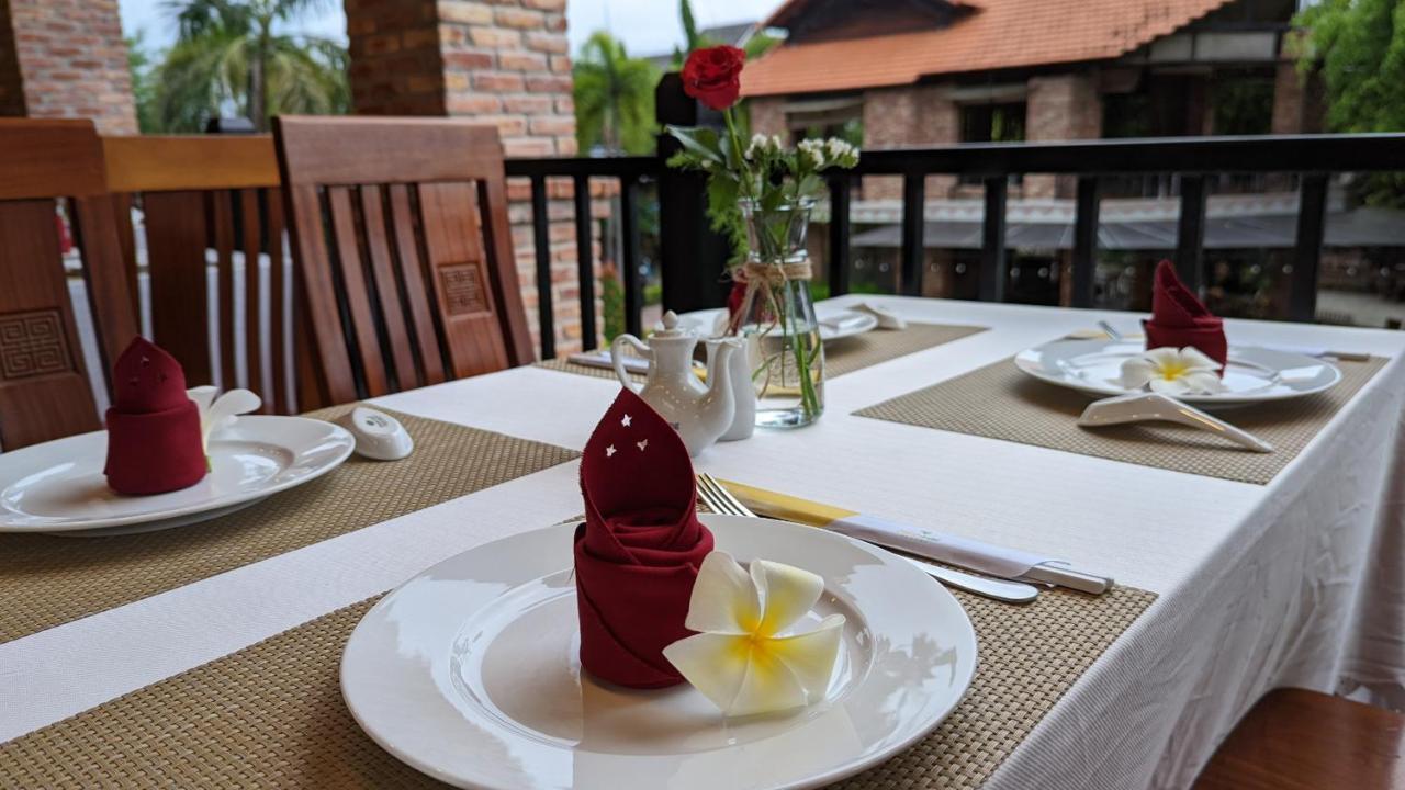 Minh Hotel 3*