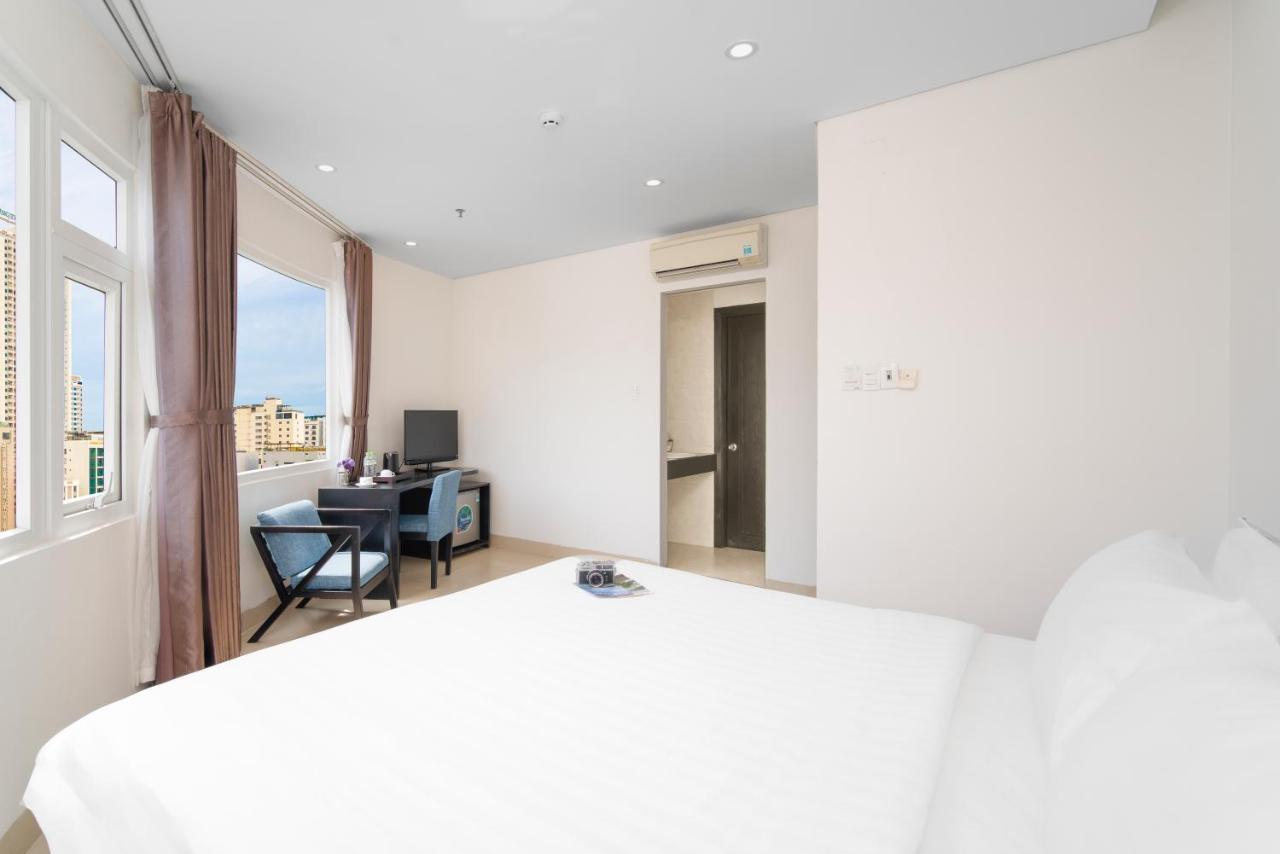 Golden Star & By Thg Hotel 4*