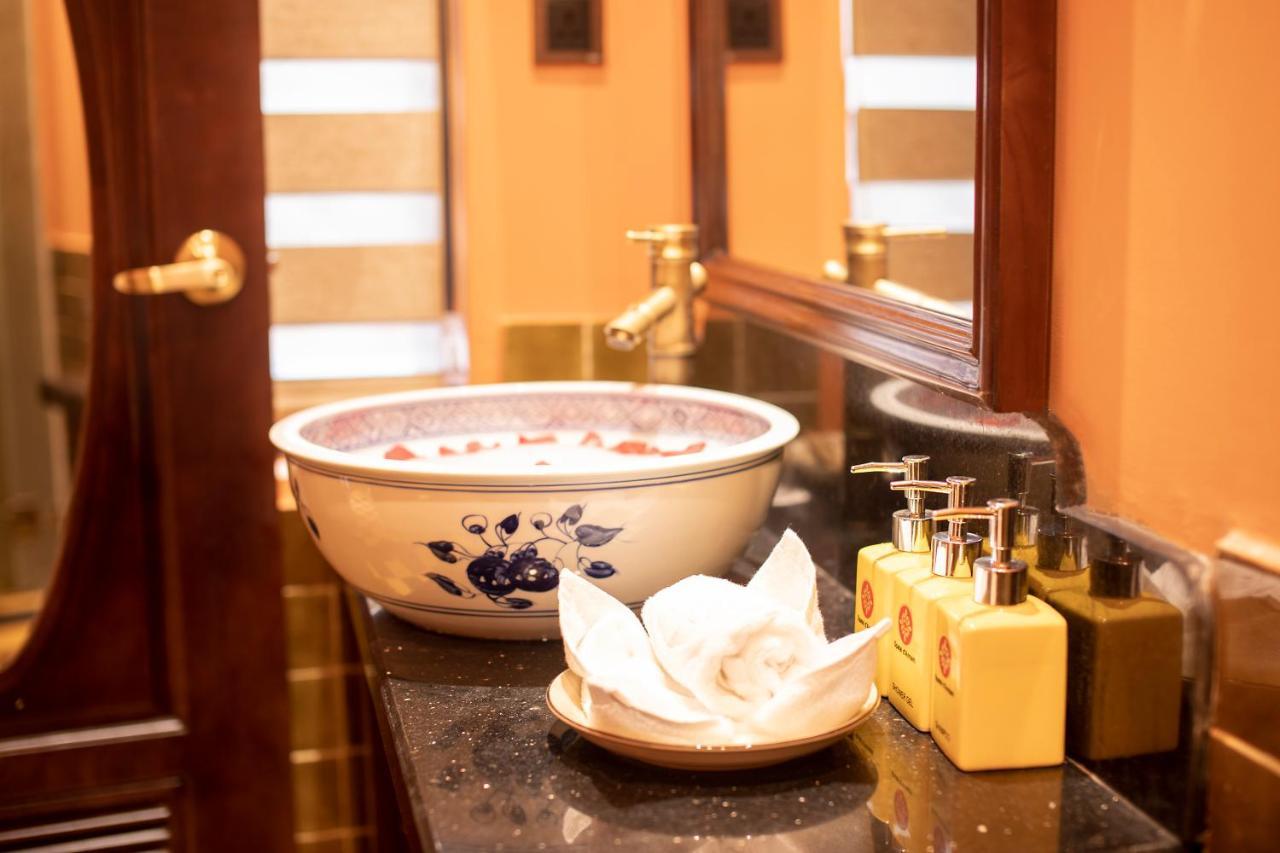 Spatel D'annam - Imperial Boutique & Hue