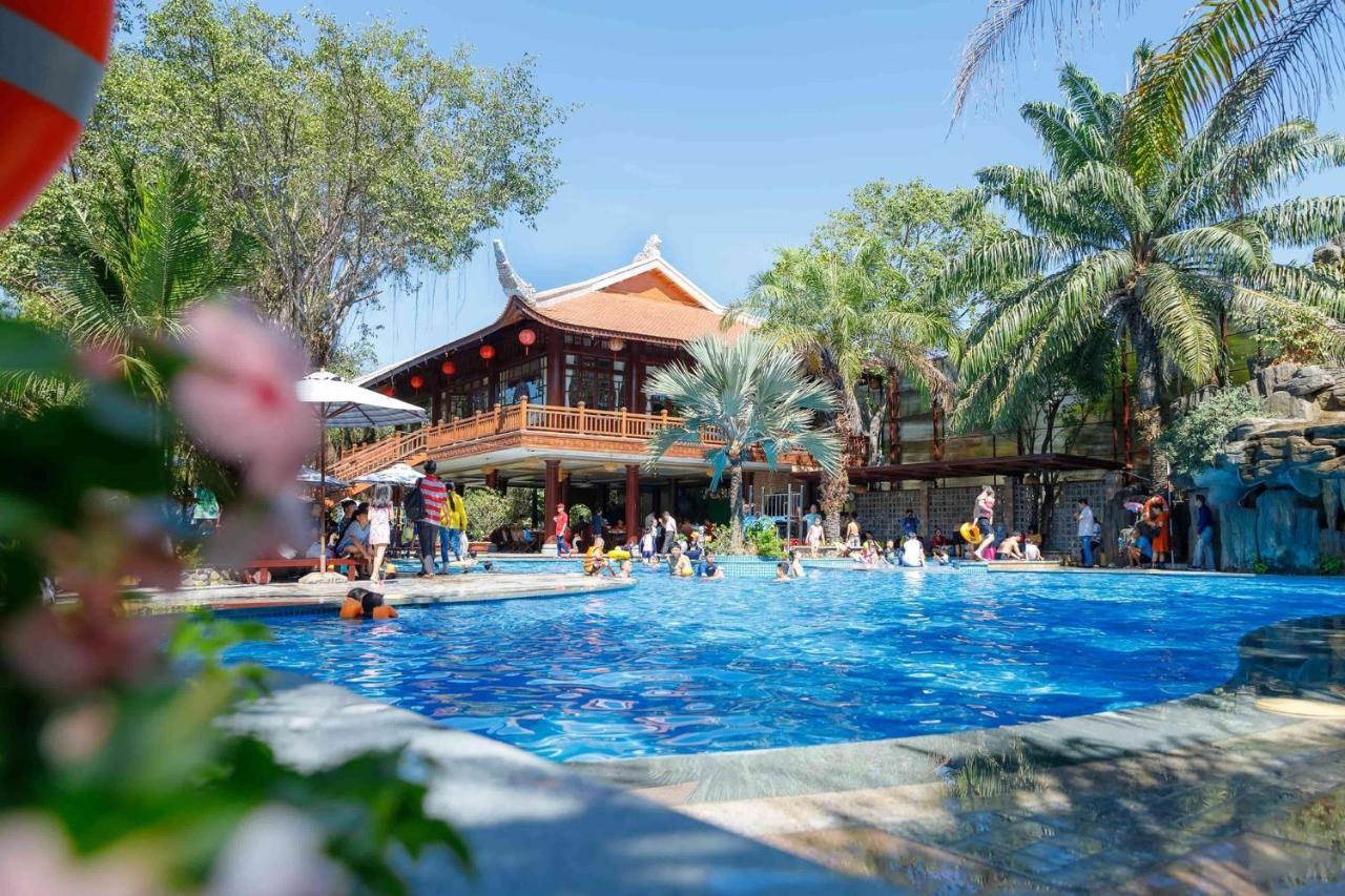 Phuong Nam Resort 3*