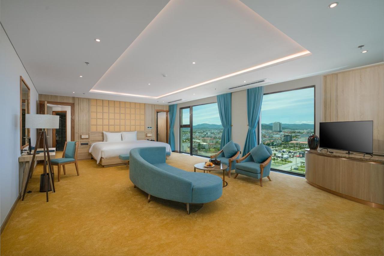 Khách sạn Sala Grand Tuyhoa 5*