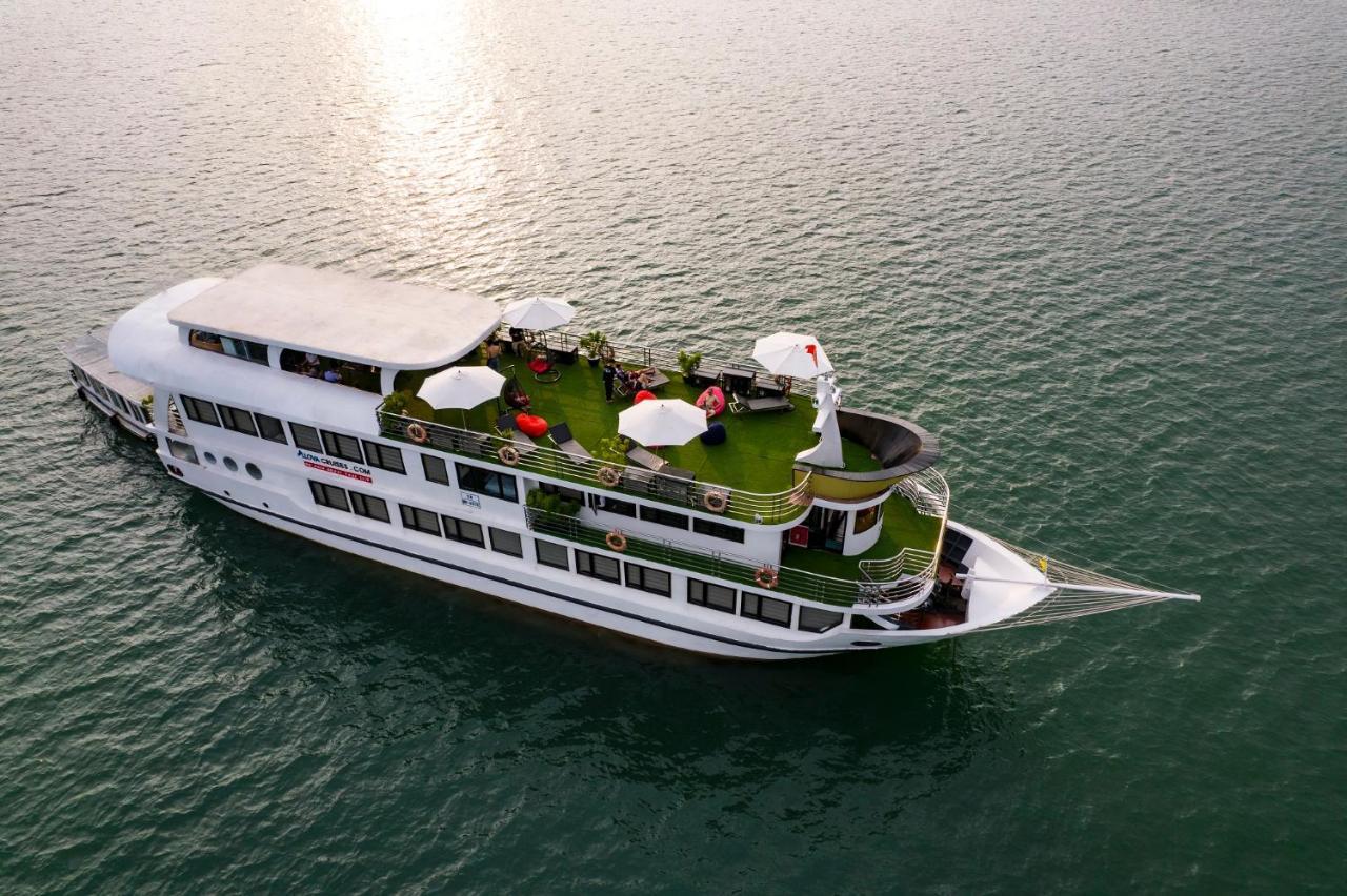 Cat Ba Ocean Cruise Hotel