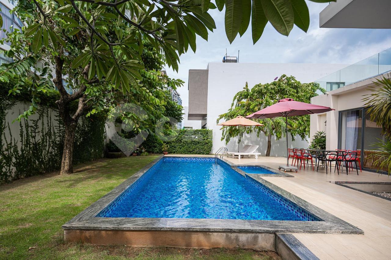 Cozrum Luxury - Aria 3* Vung Tau