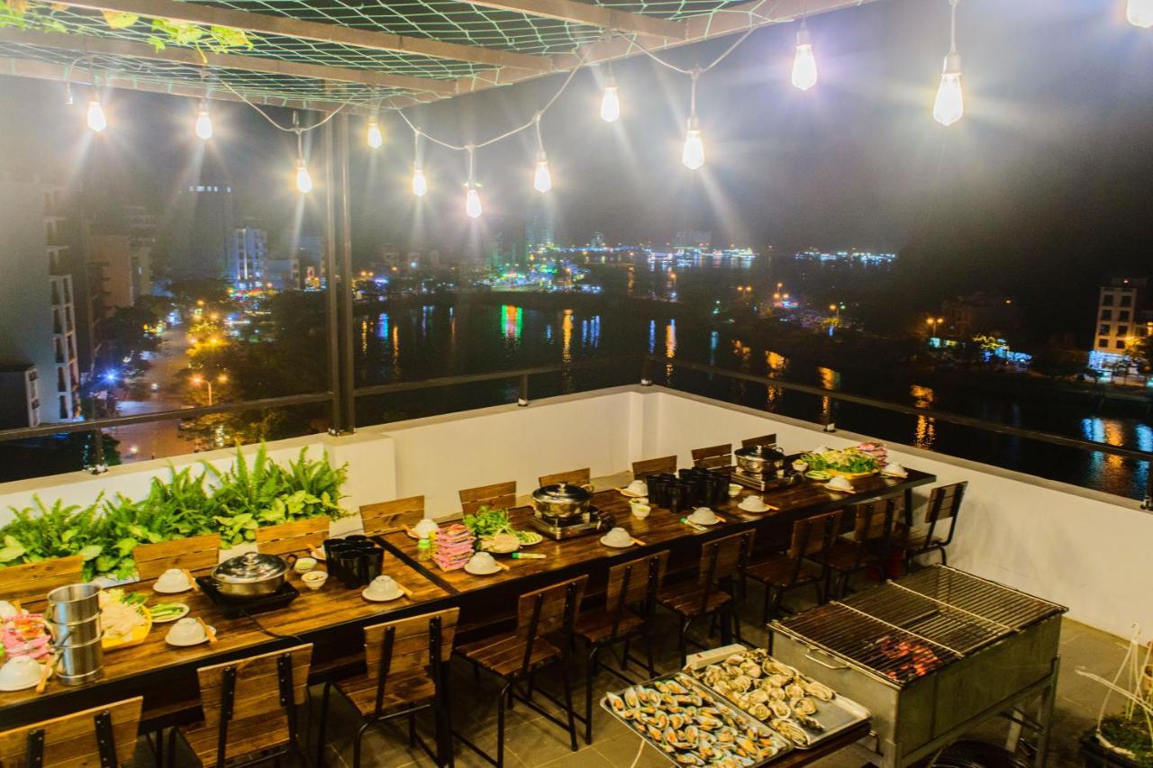 Khách sạn Rustic House 2*