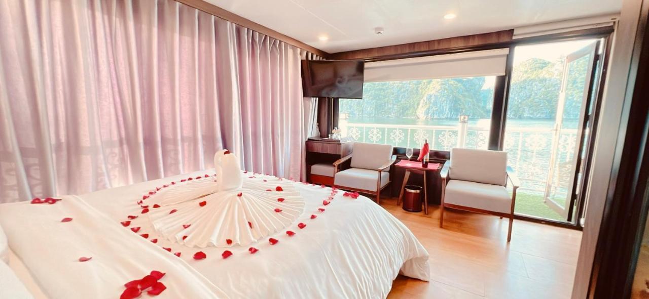  Unicharm Cruise Ha Long
