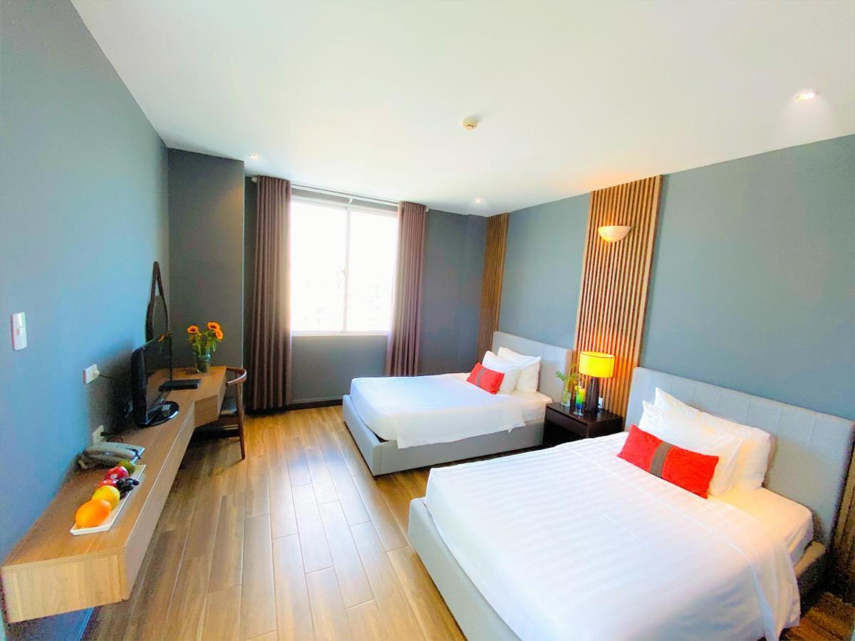 The Light Hotel 4*