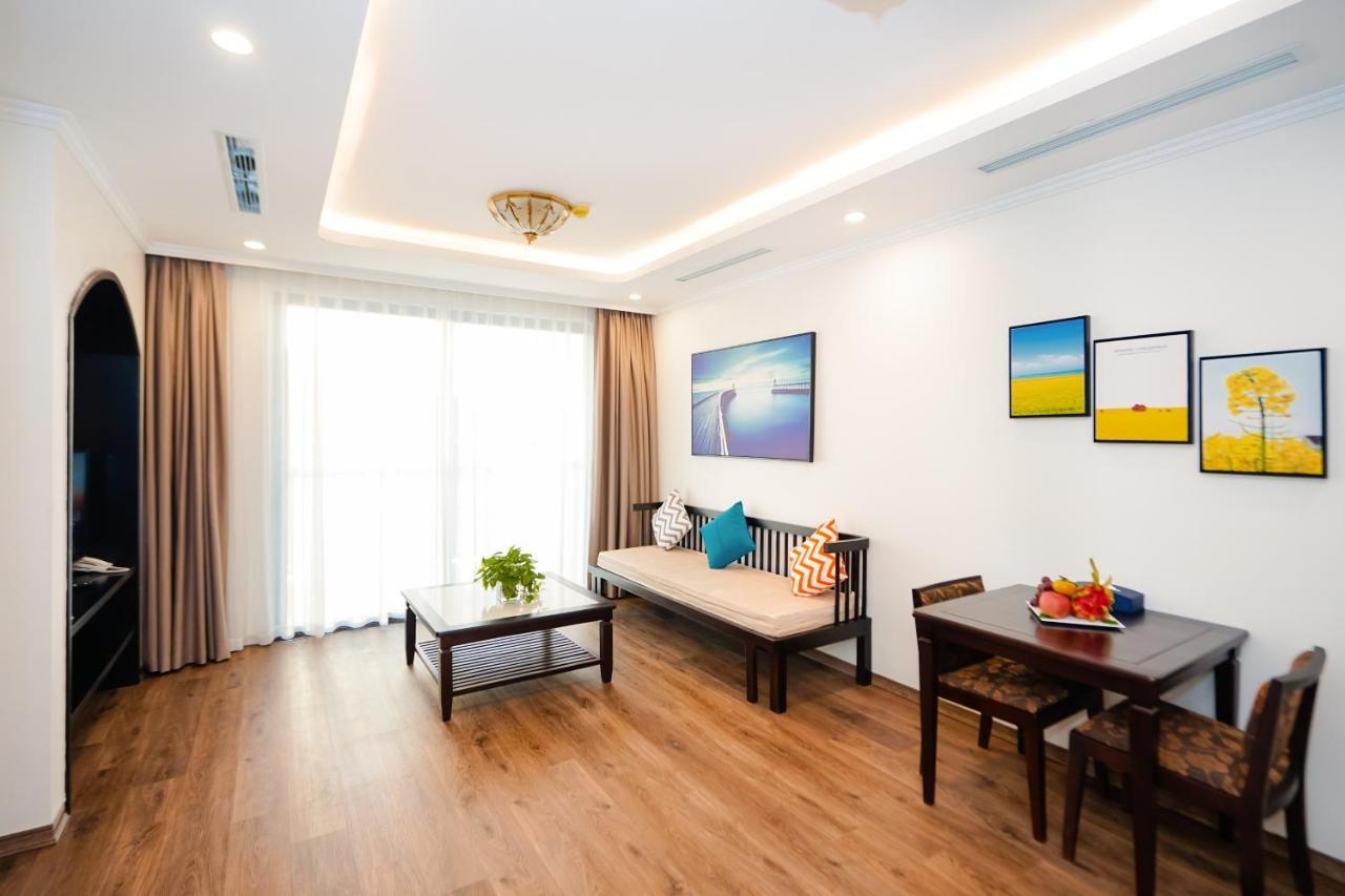 Hotel D'lioro &