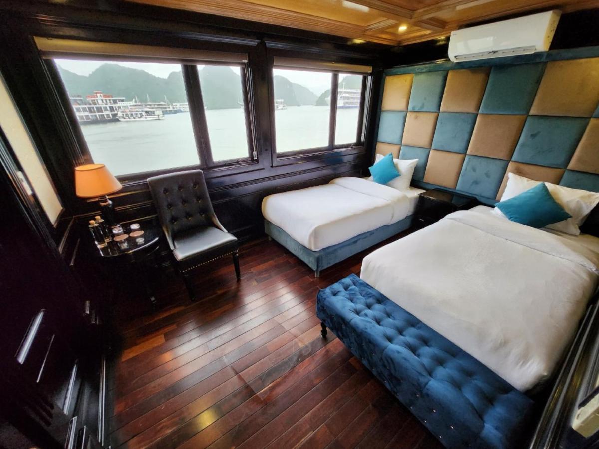 Cat Ba Ocean Cruise