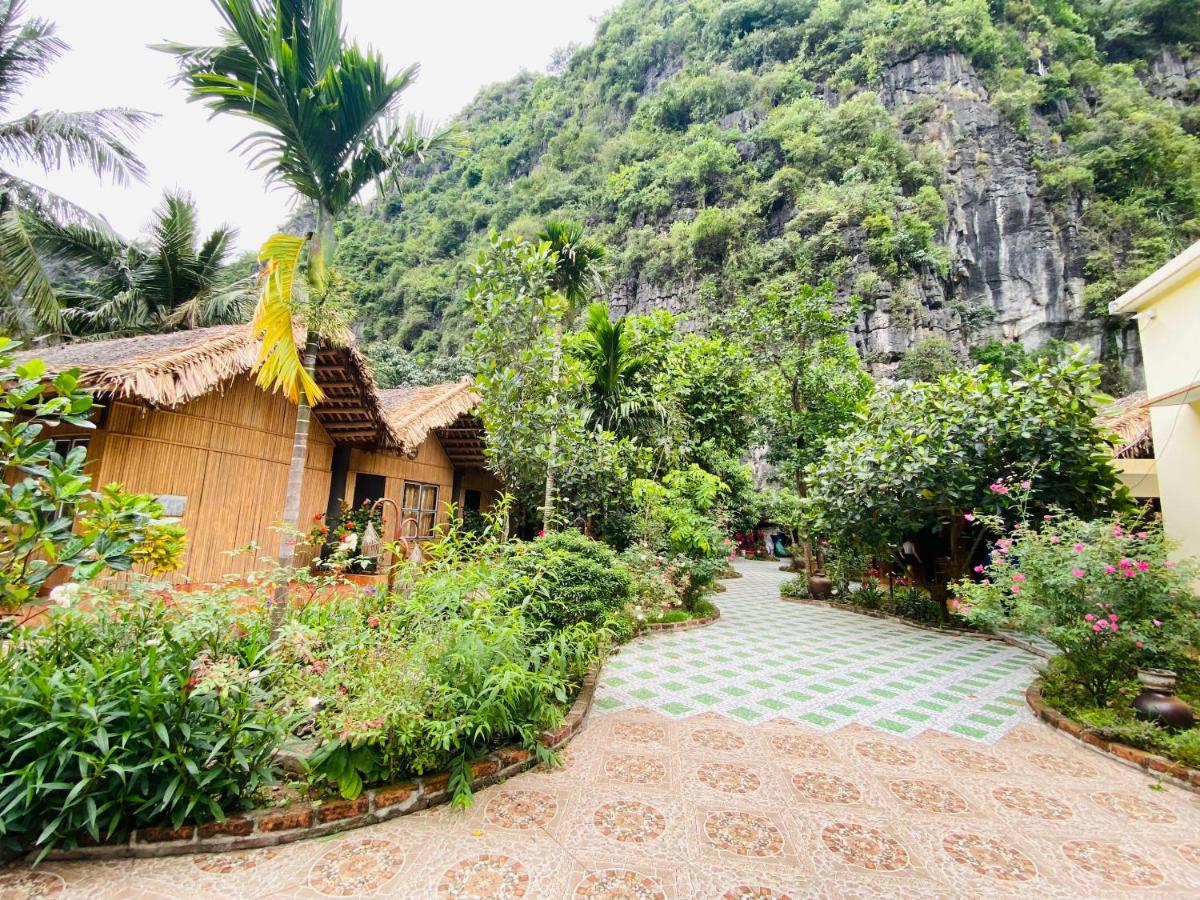 Tam Coc Valley *