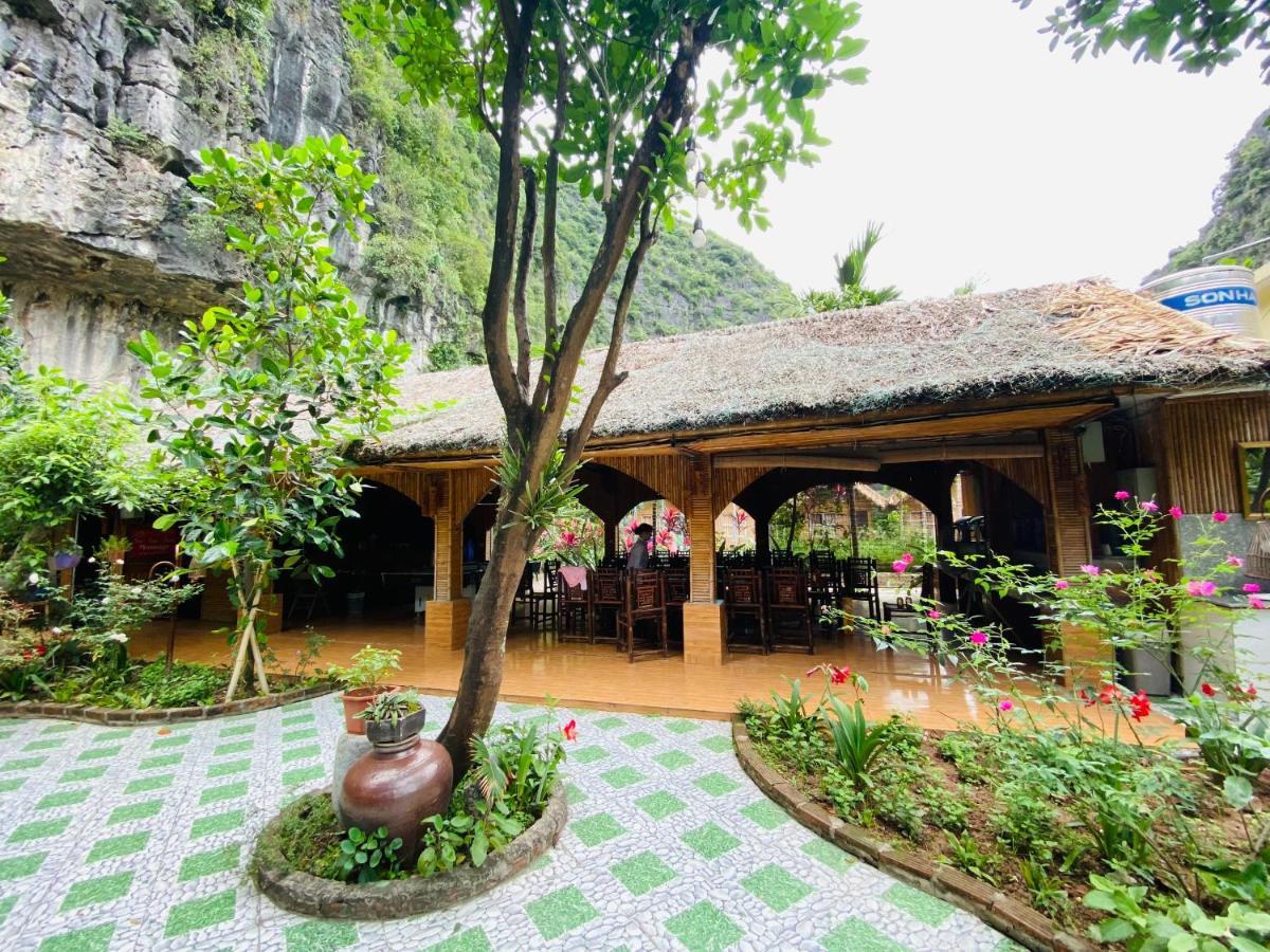lều Tam Coc Valley *