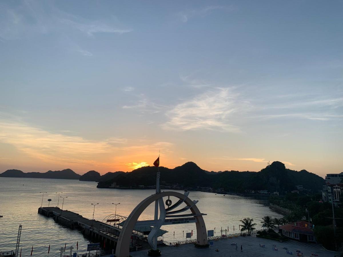 Catba Pod - Restaurant And Rooftop Bar * Dong Khe Sau