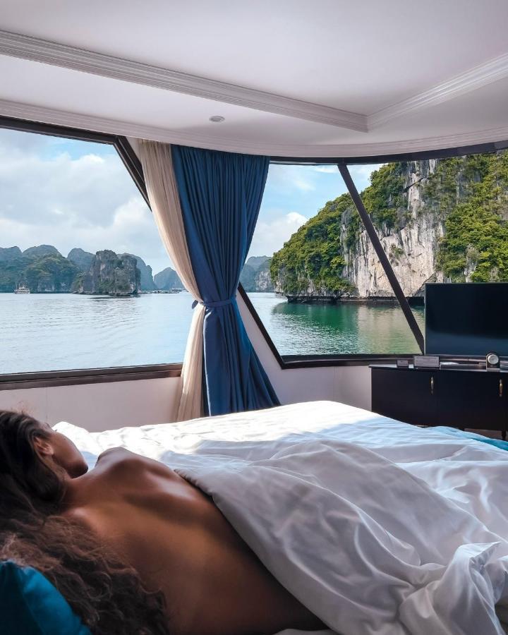 Le Theatre Cruises - Wonder On Lan Ha Bay  5*