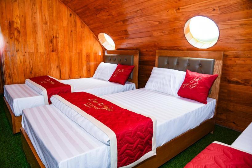 Botel Cat Ba Bay Cruises 2*