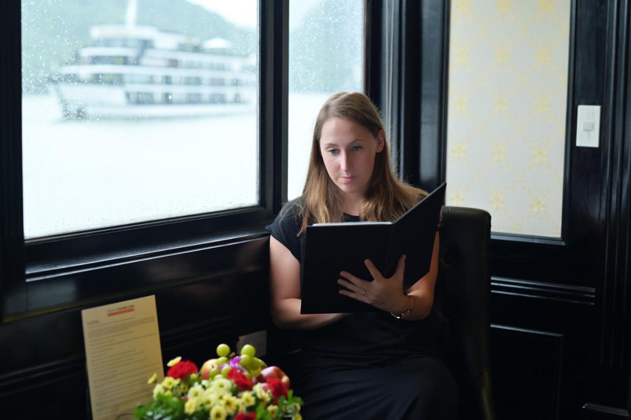 Cat Ba Ocean Cruise 4*