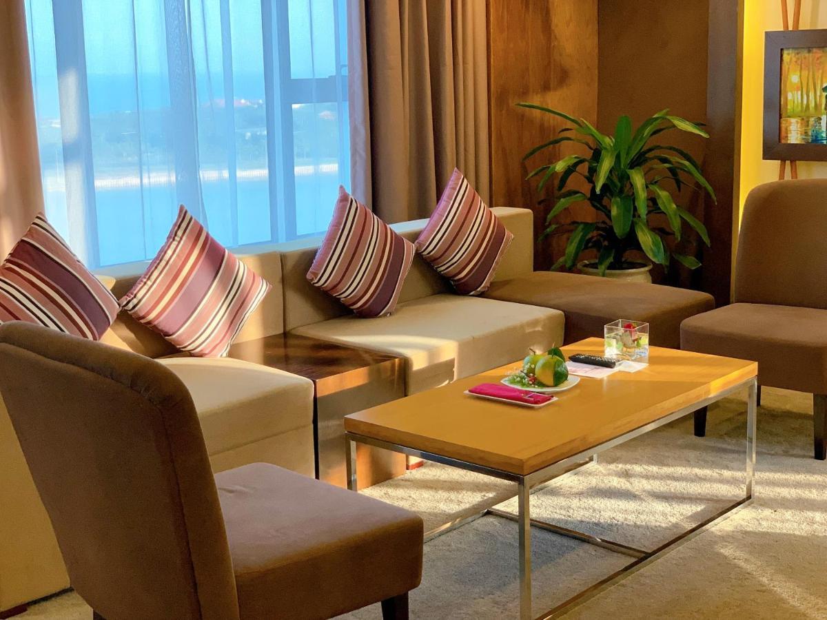 Muong Thanh Luxury Nhat Le Khách sạn