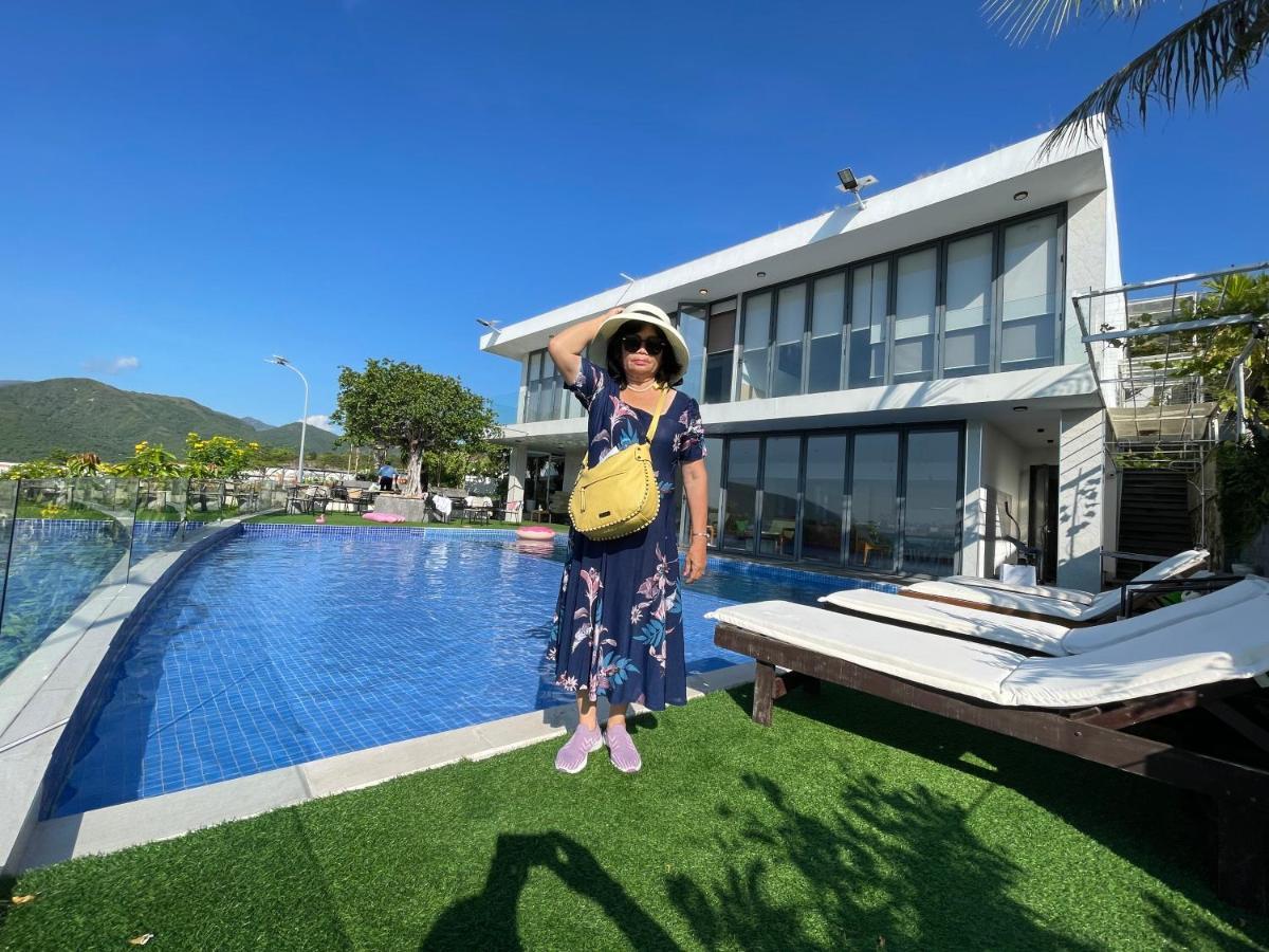 Villa Harbor View