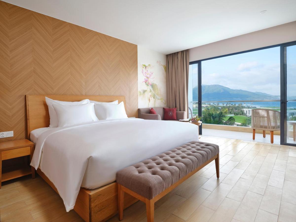 Selectum Noa Cam Ranh