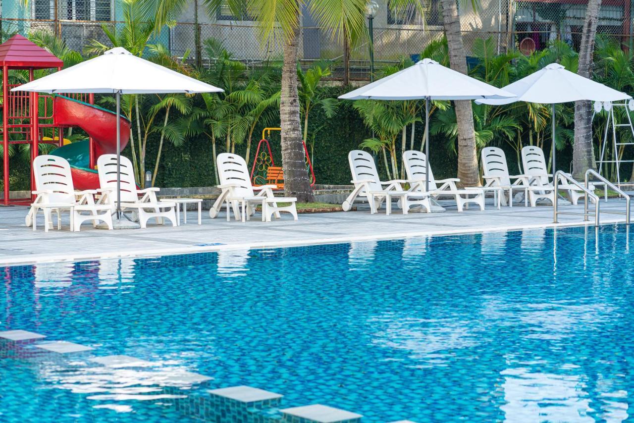 Aparthotel Sunflower International Village