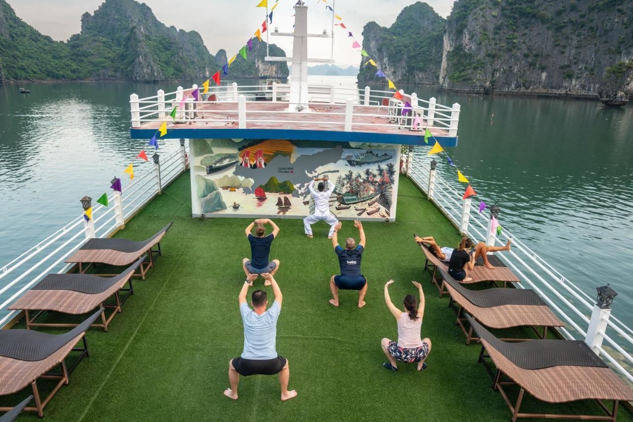  Swan Cruises Halong Ha Long