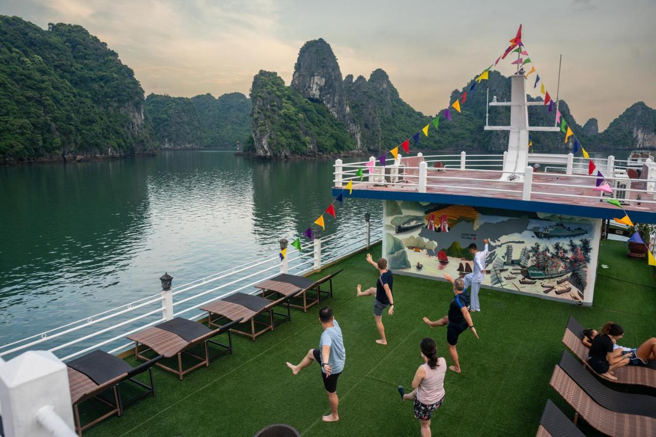 Swan Cruises Halong 4*
