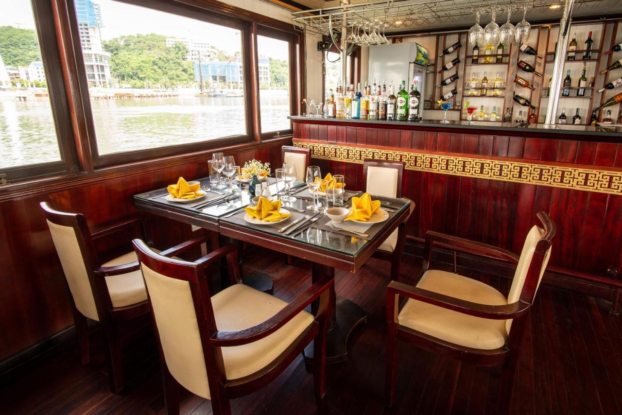Swan Cruises Halong 4*
