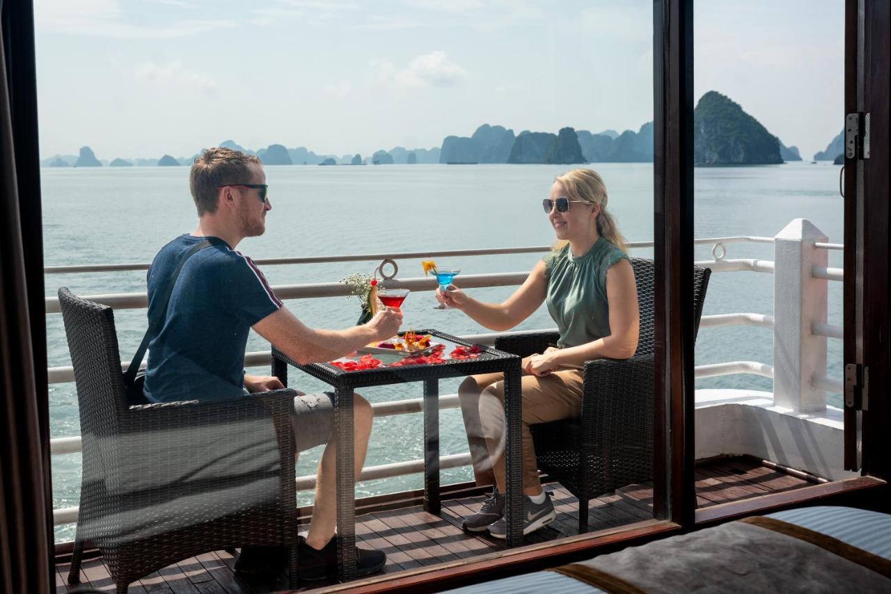  Swan Cruises Hạ Long