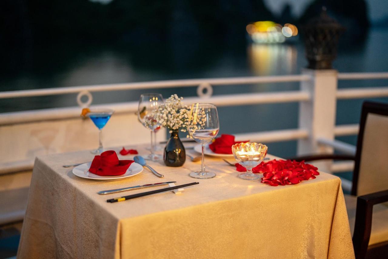Swan Cruises Halong