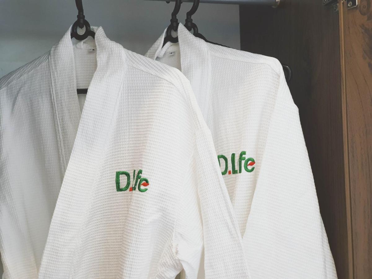 Hotel D-life &