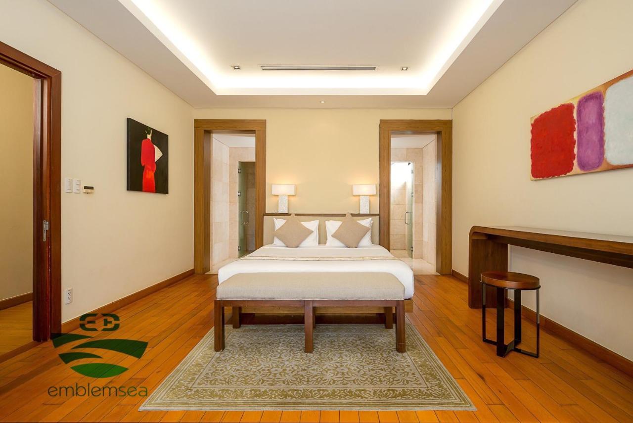 Emblem Sea 4 Bedroom Biệt thự